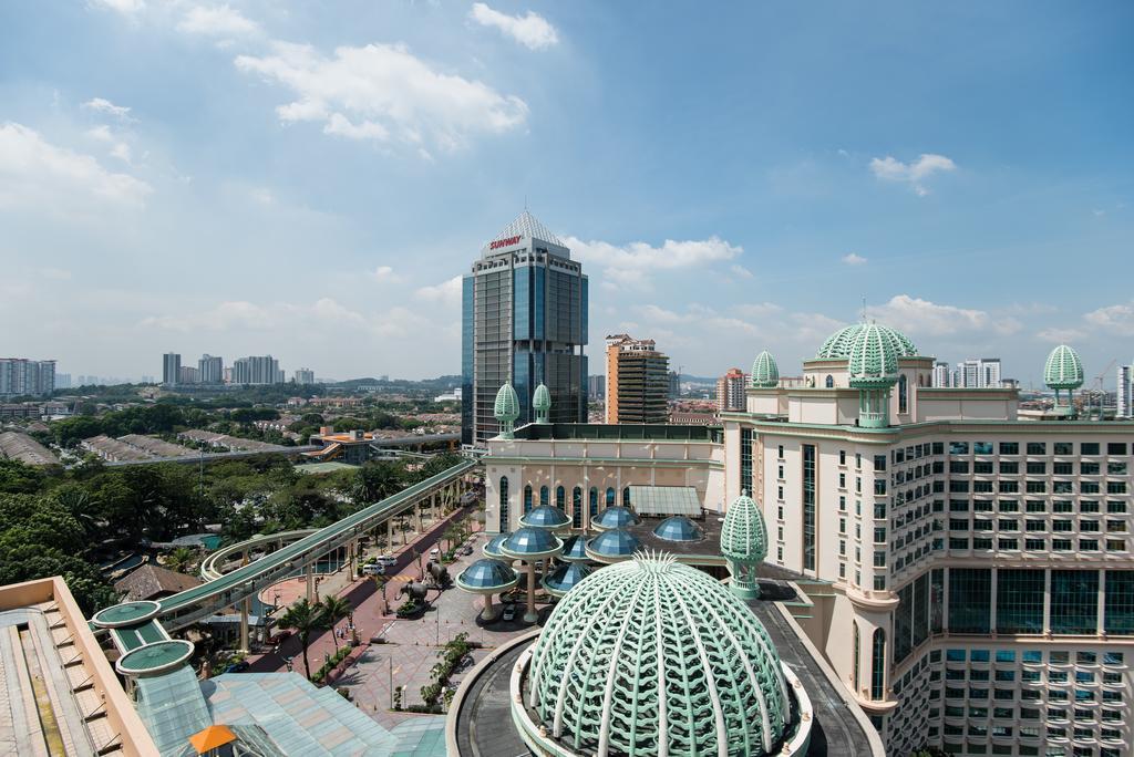 New Town Resort Suites At Pyramid Tower Subang Jaya Εξωτερικό φωτογραφία